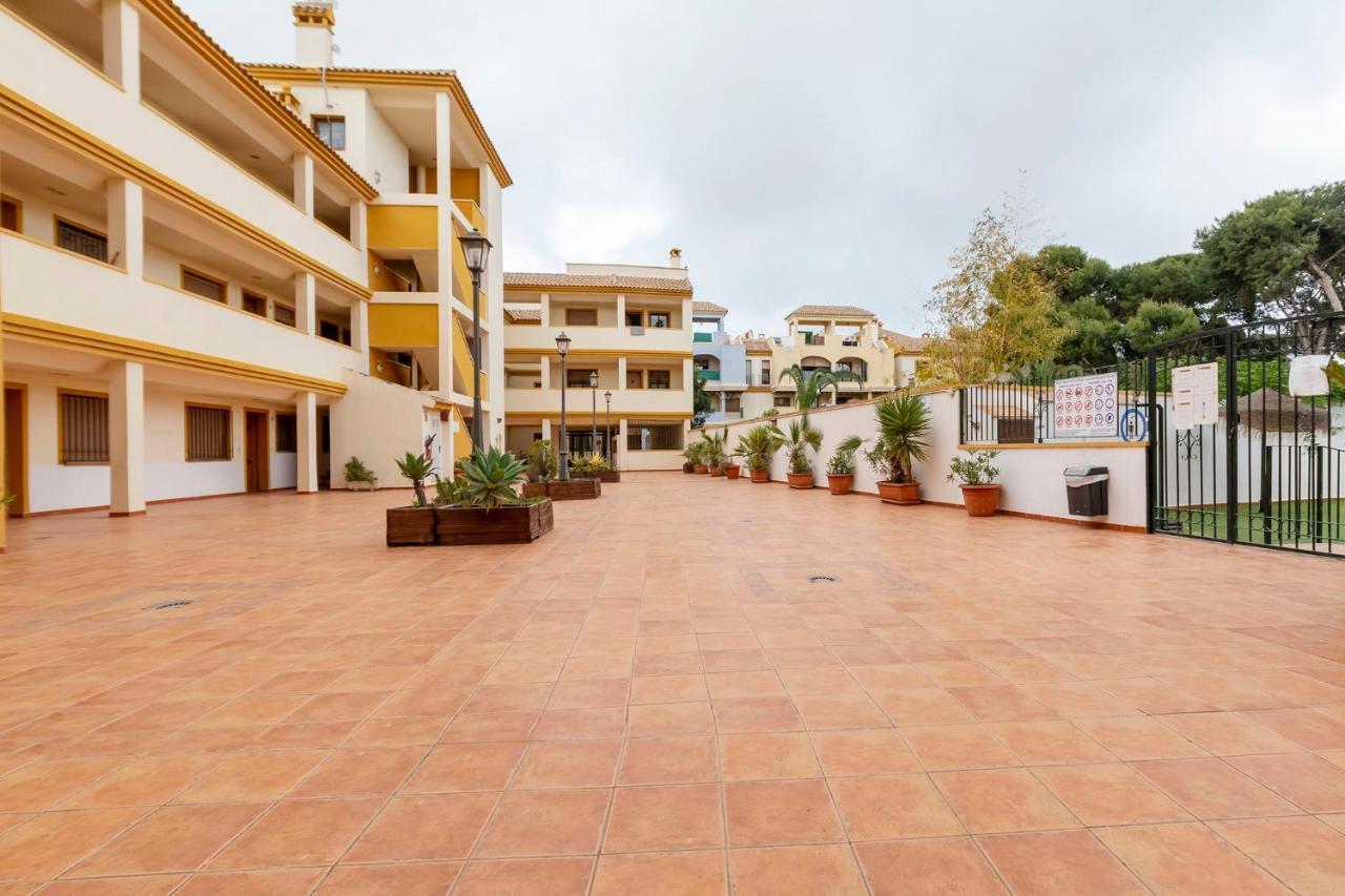 Atico Con Terraza-Solarium Y Piscina 4-6 Personas Wifi A/C Apartment Roda ภายนอก รูปภาพ