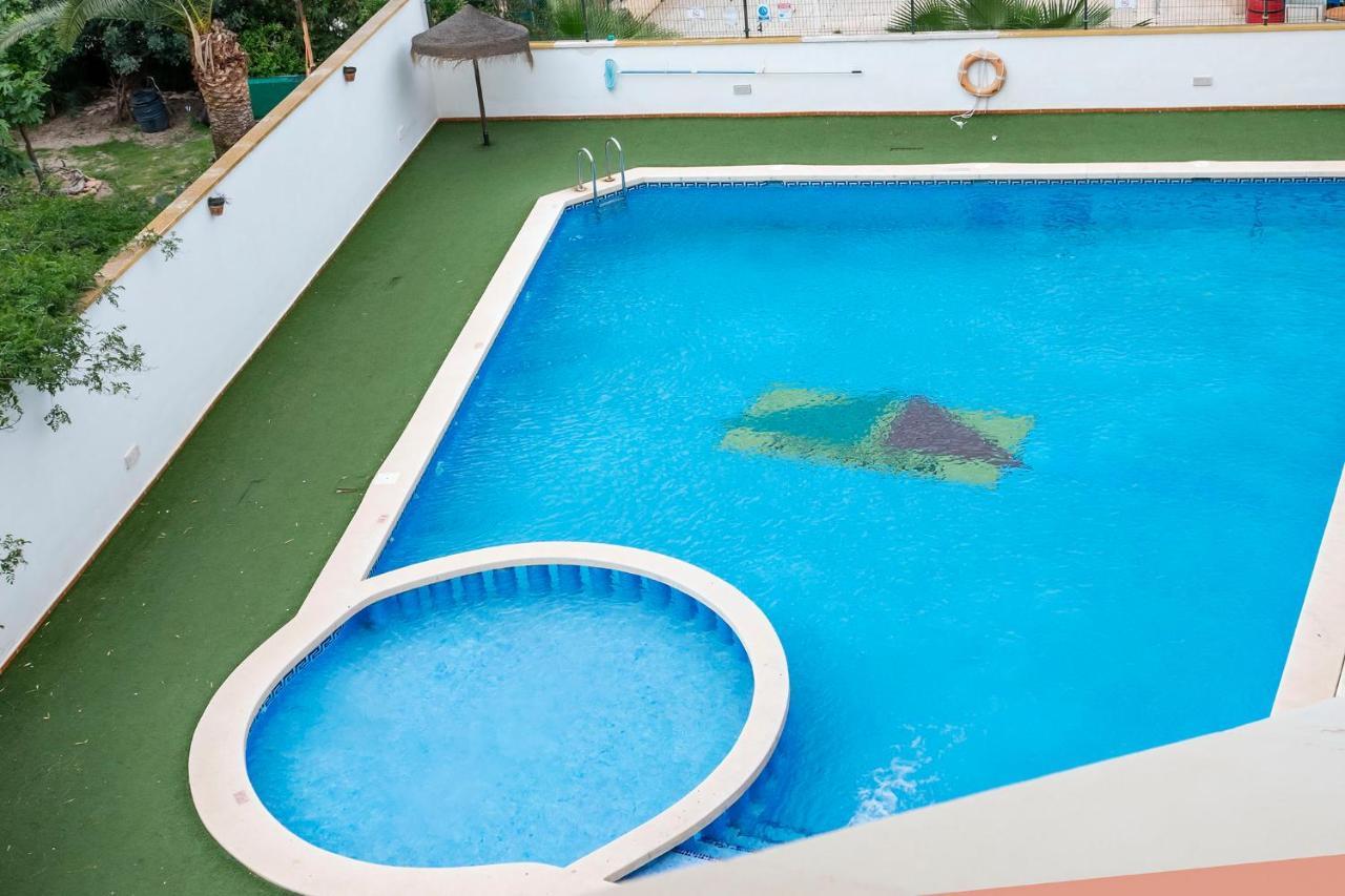 Atico Con Terraza-Solarium Y Piscina 4-6 Personas Wifi A/C Apartment Roda ภายนอก รูปภาพ